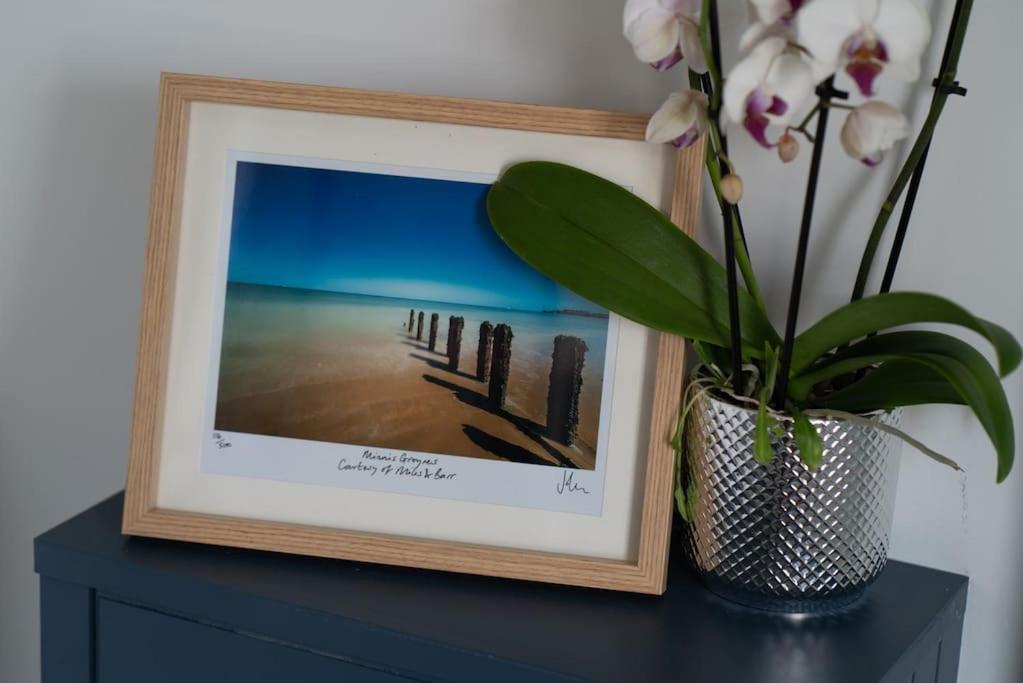 Stylish Beachfront Apartment, Sweeping Ocean Views And Luxury Touches Herne Bay Buitenkant foto