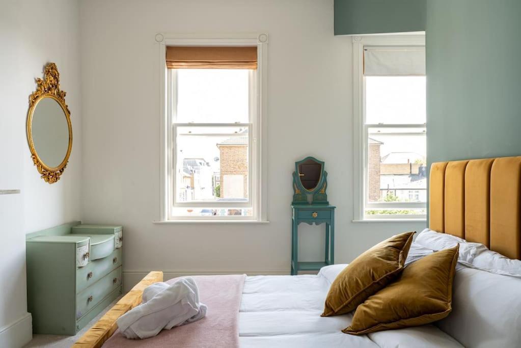 Stylish Beachfront Apartment, Sweeping Ocean Views And Luxury Touches Herne Bay Buitenkant foto