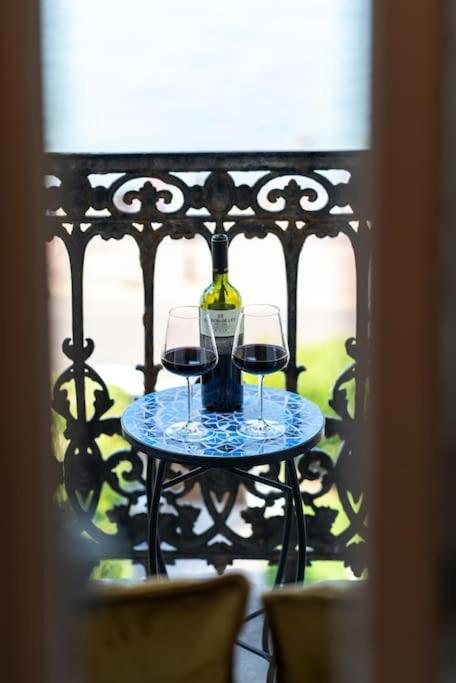 Stylish Beachfront Apartment, Sweeping Ocean Views And Luxury Touches Herne Bay Buitenkant foto