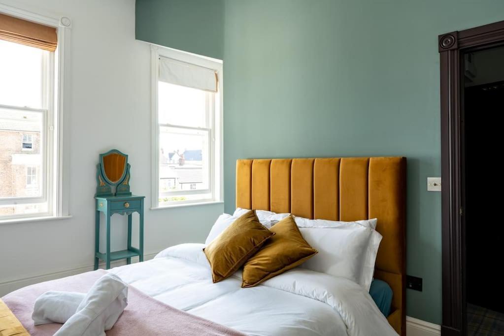 Stylish Beachfront Apartment, Sweeping Ocean Views And Luxury Touches Herne Bay Buitenkant foto