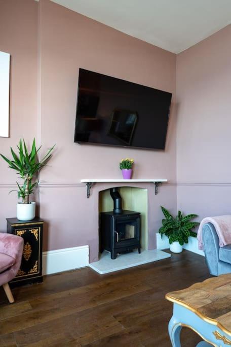 Stylish Beachfront Apartment, Sweeping Ocean Views And Luxury Touches Herne Bay Buitenkant foto